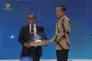 Mengapresiasi Kinerja 10 Tahun Presiden Jokowi di Bidang Konstruksi, Infrastruktur, dan Investasi