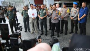 Kapolri Berterima Kasih Masyarakat Dukung Kesuksesan Misa Akbar di GBK