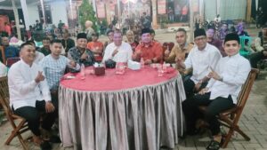 Terpilih Kembali Menjadi Bupati Banyuasin, Kediaman H. Askolani Jasi SH MH dibanjiri Warga Berbagi Syukur