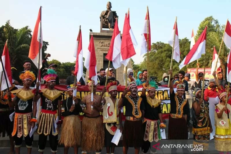 Pemerintah dan Masyarakat Papua Bersatu Melawan Separatisme OPM