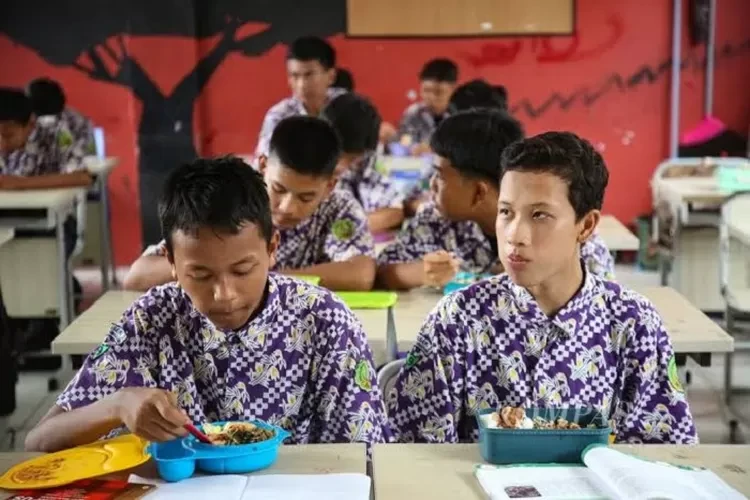 Pertumbuhan dan Pemerataan Ekonomi Dapat Terwujud Melalui Implementasi Program Makan Bergizi Gratis