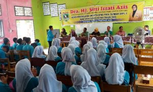 Keterbukaan Anggota DPRD Sumbar Sitti Izzati Azis Terima Masukan Siswa Saat Reses di SMAN 2 Batang Anai