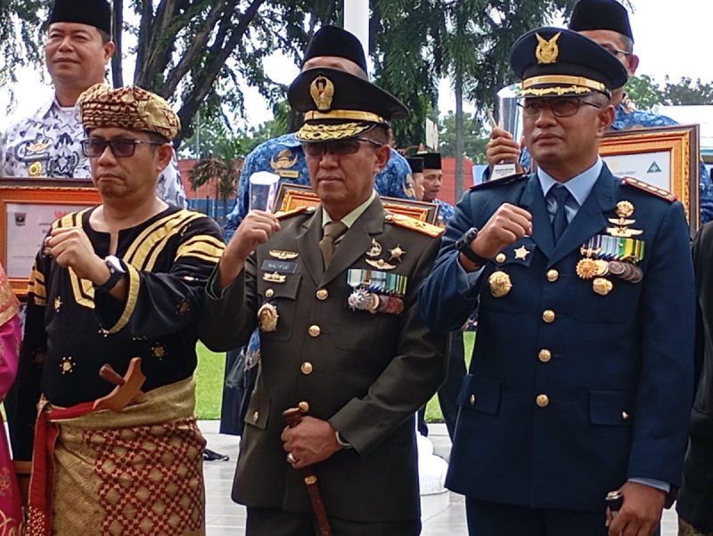 Wakil Ketua DPRD Sumbar pada Kesempatan Upacara Hardiknas Sampaikan Dukung Kebijakan Kementerian Pendidikan