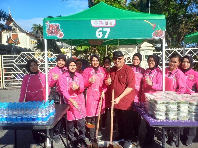 Ketua DPRD Sumbar: Pemecahan Rekor MURI Masak Rendang Dorong Pemberdayaan UMKM