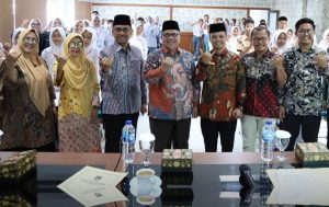 Ketua DPRD Sumbar Muhidi Motivasi Pengurus OSIS SMK se-Sumbar dalam Bimtek LDK 2025