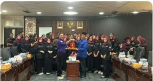 DPRD Sumbar Dorong Mahasiswa Kritis dan Terampil Komunikasi Lewat Kuliah Lapangan Politik