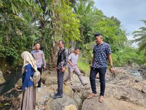 Ali Muda Tinjau Sungai Batang Naliak Kaciak, Dukung Usulan Bendungan untuk Irigasi Sawah