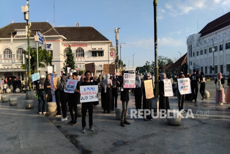 Sinergi Masyarakat dan Pemerintah Kunci Sukses Pemberantasan Judi Daring