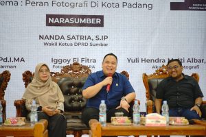 Nanda Satria: Fotografi Jadi Alat Perjuangan dan Propaganda di Era Digital